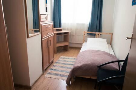 Town Hall 3 Bedroom Apartment Аеропорт Вільнюс Екстер'єр фото