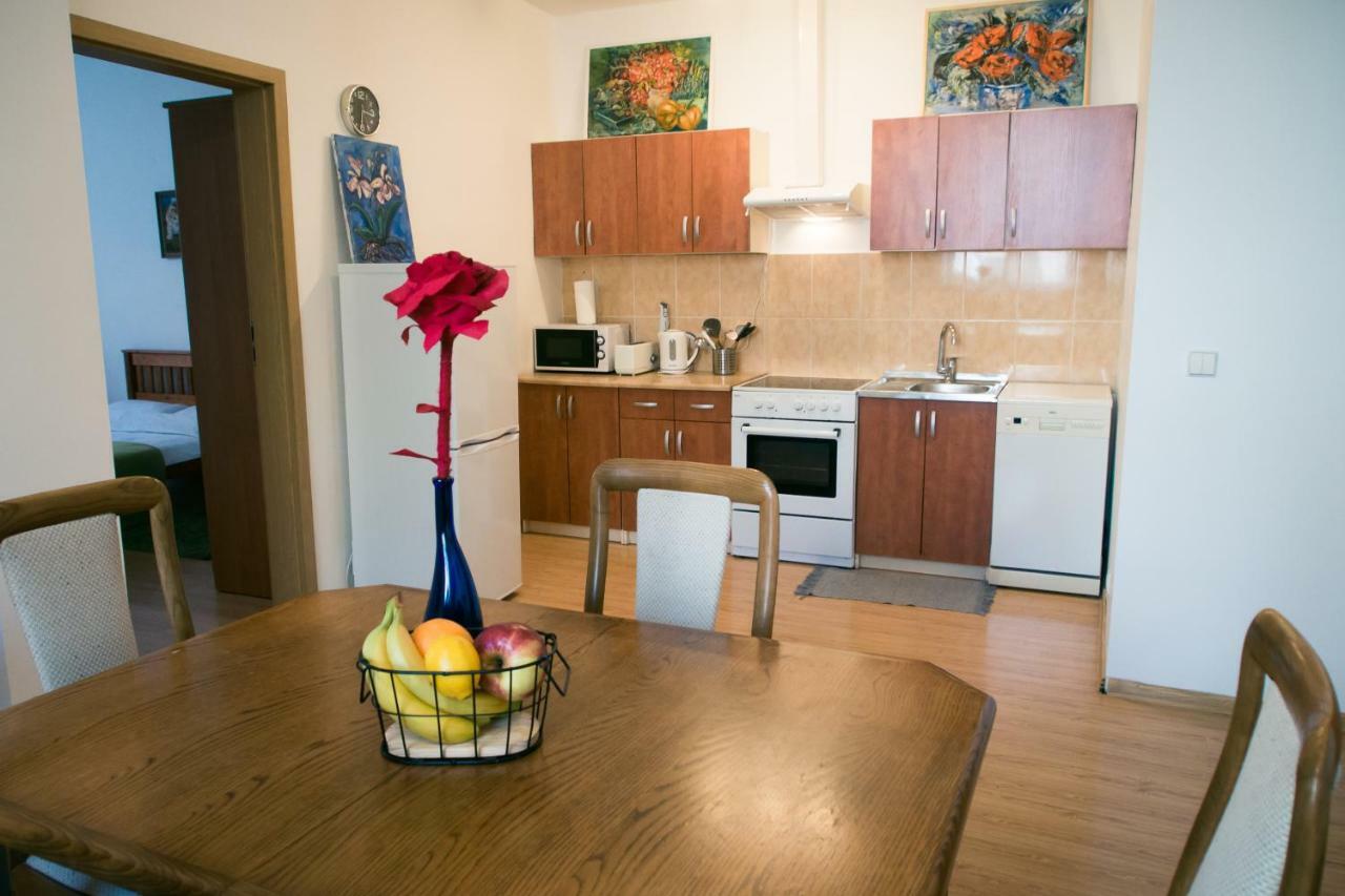 Town Hall 3 Bedroom Apartment Аеропорт Вільнюс Екстер'єр фото